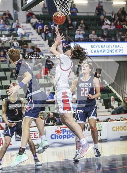 Thumbnail 3 in Manhasset vs New Hartford (NYSPHSAA Class A Final) photogallery.