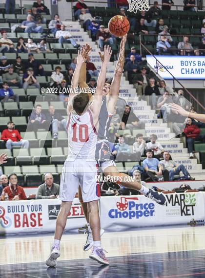 Thumbnail 3 in Manhasset vs New Hartford (NYSPHSAA Class A Final) photogallery.