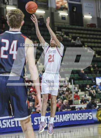 Thumbnail 1 in Manhasset vs New Hartford (NYSPHSAA Class A Final) photogallery.
