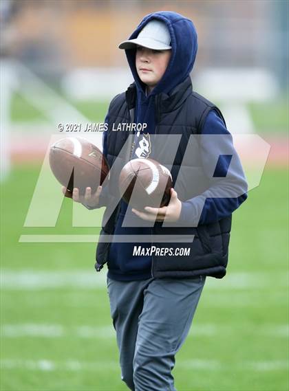 Thumbnail 2 in Victor @ Rush-Henrietta (NYSPHAA Section 5 Class AA Playoff) photogallery.