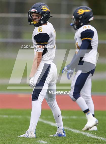 Thumbnail 2 in Victor @ Rush-Henrietta (NYSPHAA Section 5 Class AA Playoff) photogallery.