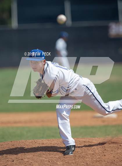 Thumbnail 3 in Dana Hills vs. Bountiful photogallery.