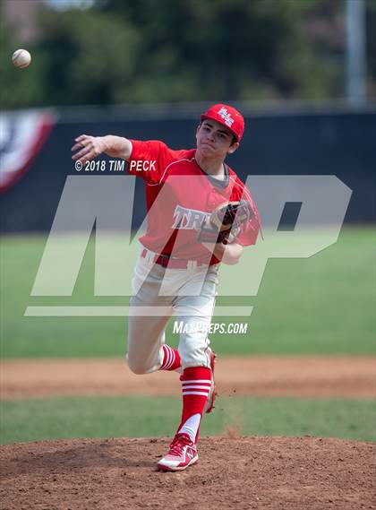 Thumbnail 2 in Dana Hills vs. Bountiful photogallery.