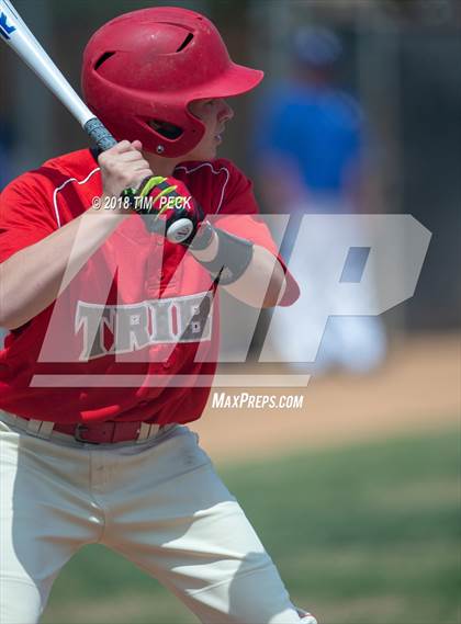 Thumbnail 2 in Dana Hills vs. Bountiful photogallery.