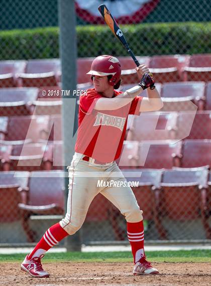 Thumbnail 2 in Dana Hills vs. Bountiful photogallery.