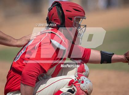 Thumbnail 3 in Dana Hills vs. Bountiful photogallery.