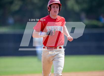 Thumbnail 2 in Dana Hills vs. Bountiful photogallery.