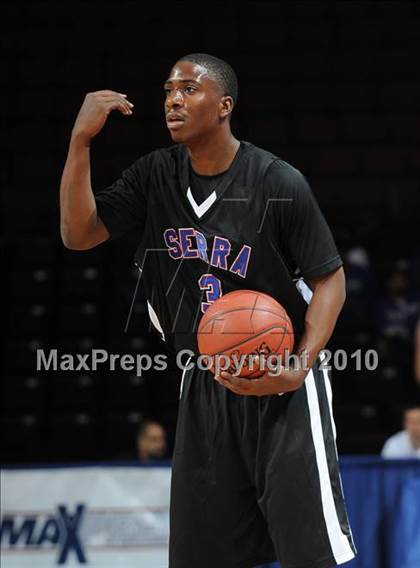 Thumbnail 1 in Bishop O'Dowd vs. Serra (CIF State D3 Final) photogallery.