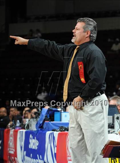 Thumbnail 3 in Bishop O'Dowd vs. Serra (CIF State D3 Final) photogallery.