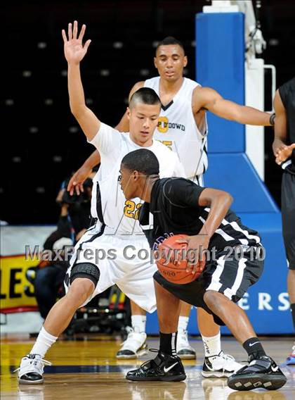 Thumbnail 3 in Bishop O'Dowd vs. Serra (CIF State D3 Final) photogallery.