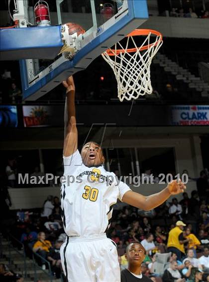 Thumbnail 2 in Bishop O'Dowd vs. Serra (CIF State D3 Final) photogallery.