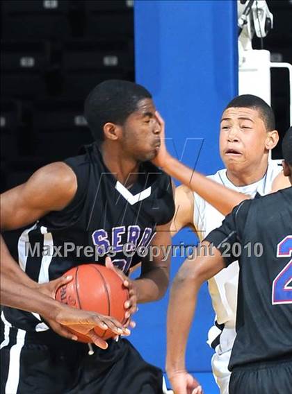 Thumbnail 3 in Bishop O'Dowd vs. Serra (CIF State D3 Final) photogallery.