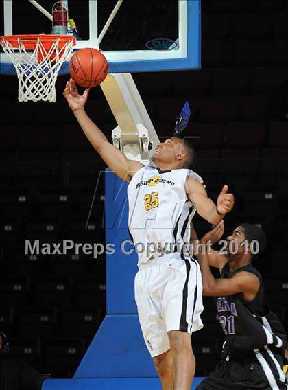 Thumbnail 2 in Bishop O'Dowd vs. Serra (CIF State D3 Final) photogallery.
