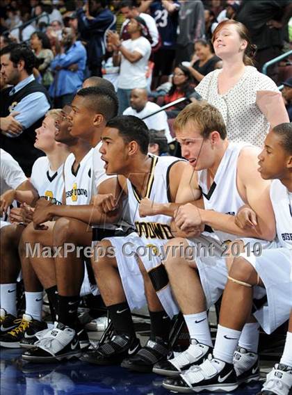 Thumbnail 1 in Bishop O'Dowd vs. Serra (CIF State D3 Final) photogallery.