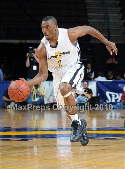 Thumbnail 2 in Bishop O'Dowd vs. Serra (CIF State D3 Final) photogallery.
