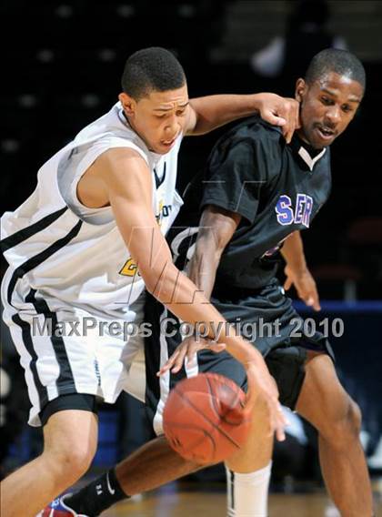 Thumbnail 3 in Bishop O'Dowd vs. Serra (CIF State D3 Final) photogallery.