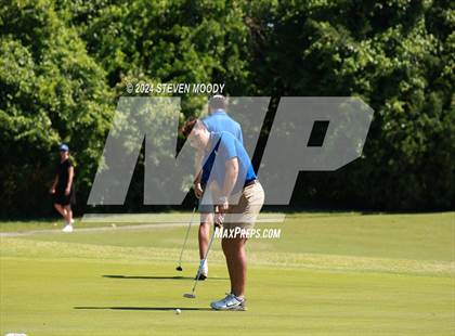 Thumbnail 1 in LHSAA Division IV Final photogallery.