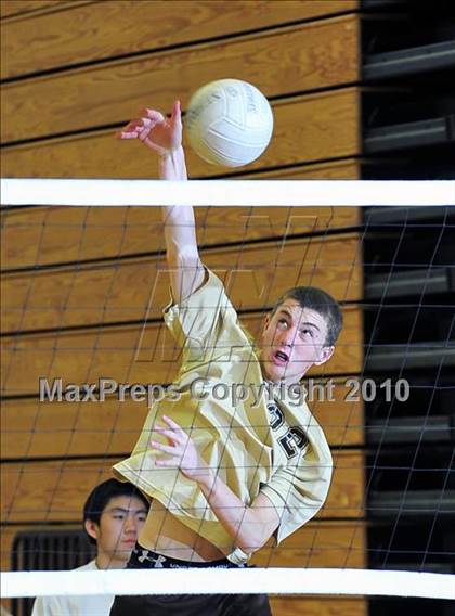 Thumbnail 1 in Montebello vs. St. Francis photogallery.