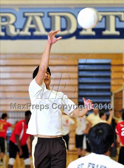 Thumbnail 2 in Montebello vs. St. Francis photogallery.