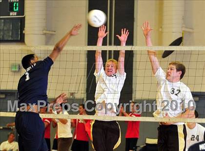 Thumbnail 3 in Montebello vs. St. Francis photogallery.