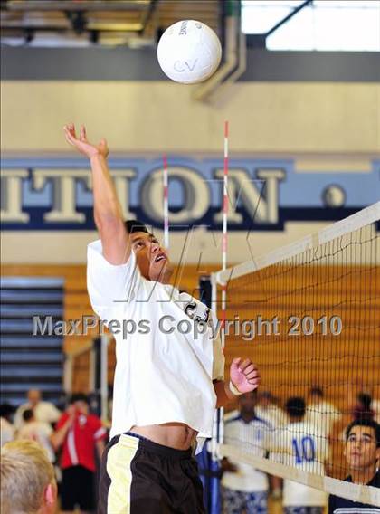 Thumbnail 1 in Montebello vs. St. Francis photogallery.