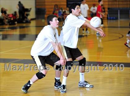 Thumbnail 2 in Montebello vs. St. Francis photogallery.