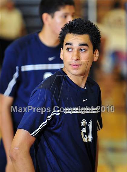 Thumbnail 3 in Montebello vs. St. Francis photogallery.