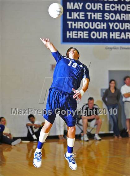 Thumbnail 2 in Montebello vs. St. Francis photogallery.