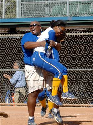 Thumbnail 1 in Lincoln vs. Crenshaw (CIF LA City Section Invitational) photogallery.