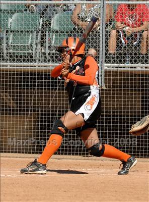 Thumbnail 1 in Lincoln vs. Crenshaw (CIF LA City Section Invitational) photogallery.