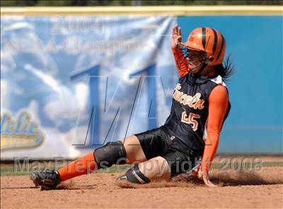 Thumbnail 2 in Lincoln vs. Crenshaw (CIF LA City Section Invitational) photogallery.