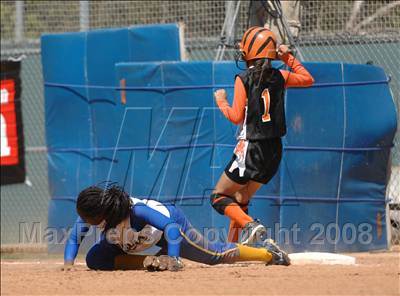 Thumbnail 3 in Lincoln vs. Crenshaw (CIF LA City Section Invitational) photogallery.