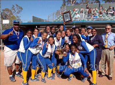 Thumbnail 1 in Lincoln vs. Crenshaw (CIF LA City Section Invitational) photogallery.