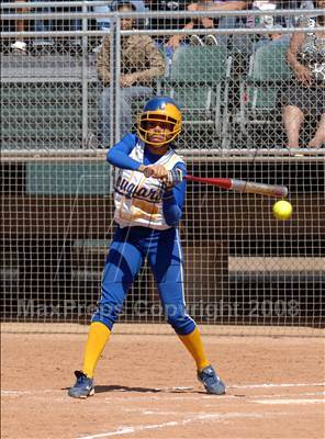 Thumbnail 1 in Lincoln vs. Crenshaw (CIF LA City Section Invitational) photogallery.