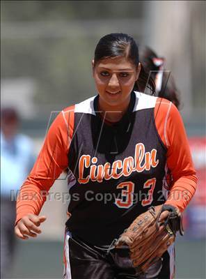 Thumbnail 3 in Lincoln vs. Crenshaw (CIF LA City Section Invitational) photogallery.