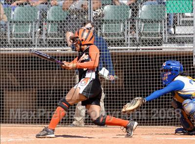 Thumbnail 3 in Lincoln vs. Crenshaw (CIF LA City Section Invitational) photogallery.