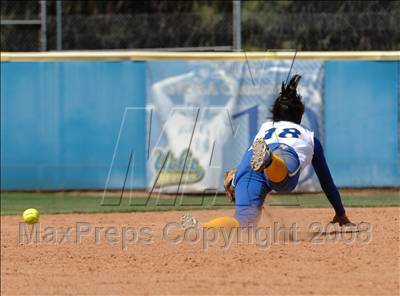 Thumbnail 3 in Lincoln vs. Crenshaw (CIF LA City Section Invitational) photogallery.