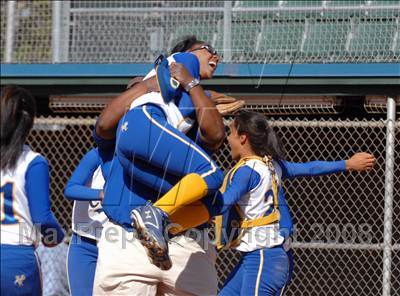 Thumbnail 2 in Lincoln vs. Crenshaw (CIF LA City Section Invitational) photogallery.