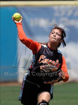 Thumbnail 2 in Lincoln vs. Crenshaw (CIF LA City Section Invitational) photogallery.