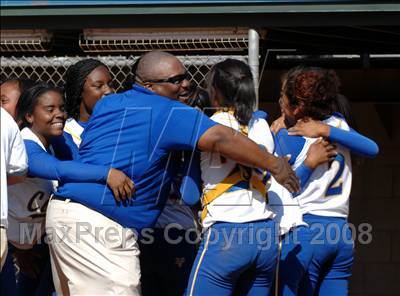 Thumbnail 3 in Lincoln vs. Crenshaw (CIF LA City Section Invitational) photogallery.