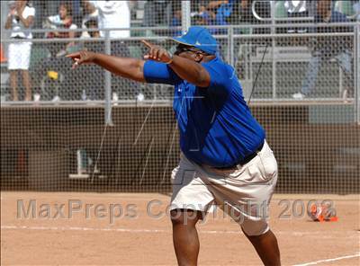Thumbnail 2 in Lincoln vs. Crenshaw (CIF LA City Section Invitational) photogallery.