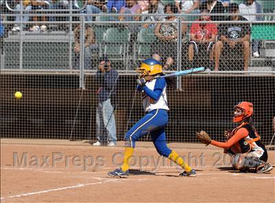 Thumbnail 2 in Lincoln vs. Crenshaw (CIF LA City Section Invitational) photogallery.