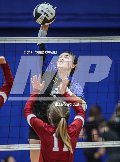 Thumbnail 3 in St. John Lutheran vs. Redeemer Christian photogallery.