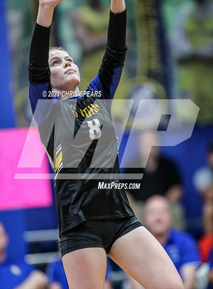 Thumbnail 2 in St. John Lutheran vs. Redeemer Christian photogallery.