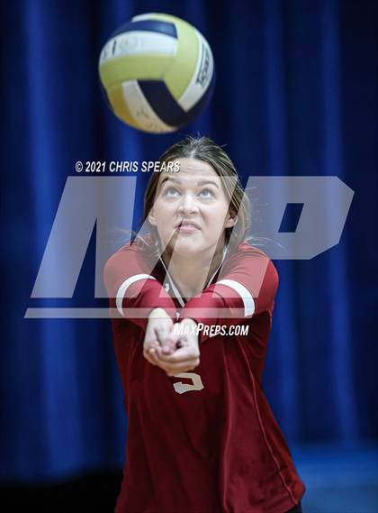Thumbnail 3 in St. John Lutheran vs. Redeemer Christian photogallery.