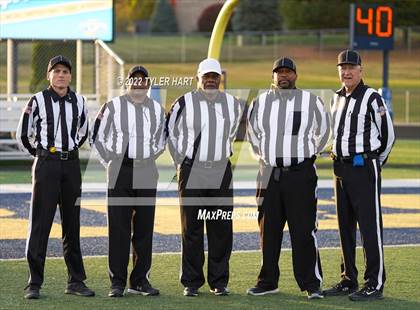 Thumbnail 1 in Lebanon vs. Mooresville (IHSAA 4A Sectional First Round) photogallery.