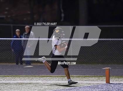 Thumbnail 2 in Lebanon vs. Mooresville (IHSAA 4A Sectional First Round) photogallery.