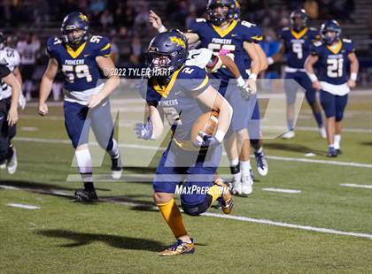Thumbnail 1 in Lebanon vs. Mooresville (IHSAA 4A Sectional First Round) photogallery.