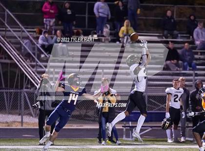 Thumbnail 3 in Lebanon vs. Mooresville (IHSAA 4A Sectional First Round) photogallery.