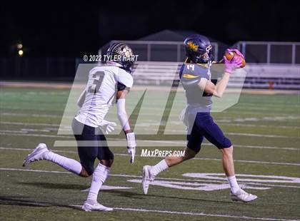 Thumbnail 2 in Lebanon vs. Mooresville (IHSAA 4A Sectional First Round) photogallery.